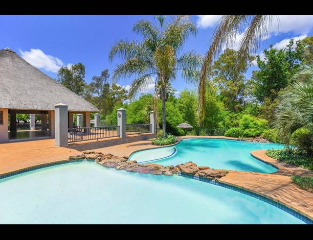 2 bed property to rent in JUKSKEI PARK